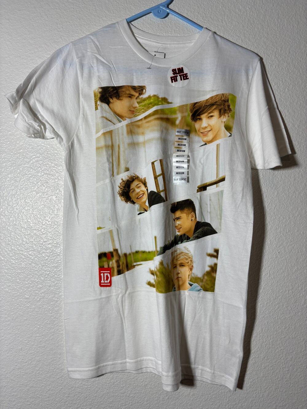 1D One Direction NWT Size M Graphic Band T-Shirt Slim Fit White Cotton Hot Topic